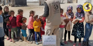 Idlib In Yetimlerine Ekmek Yardimi